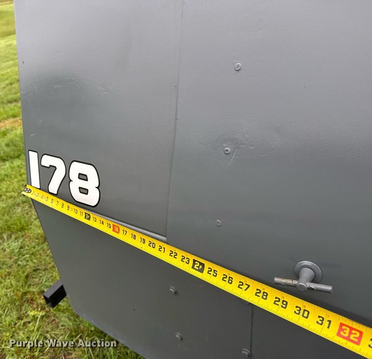 image for item DM5742 1993 LeRoi International air compressor