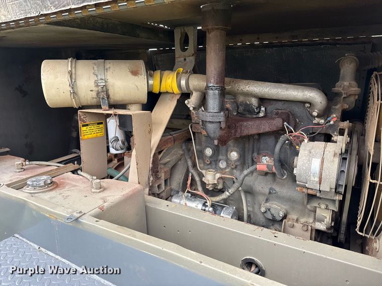 image for item DM5742 1993 LeRoi International air compressor