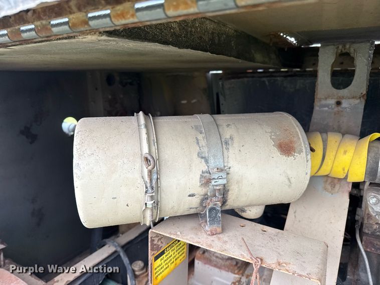 image for item DM5742 1993 LeRoi International air compressor