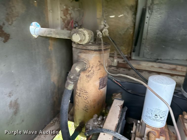 image for item DM5742 1993 LeRoi International air compressor