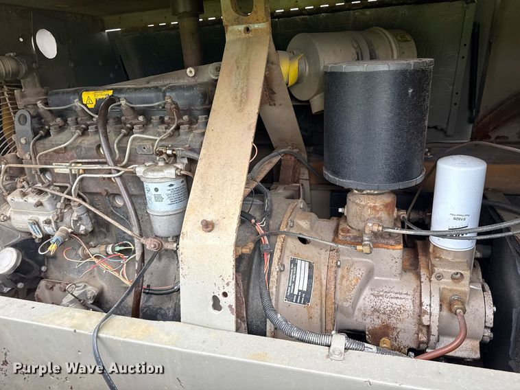 image for item DM5742 1993 LeRoi International air compressor