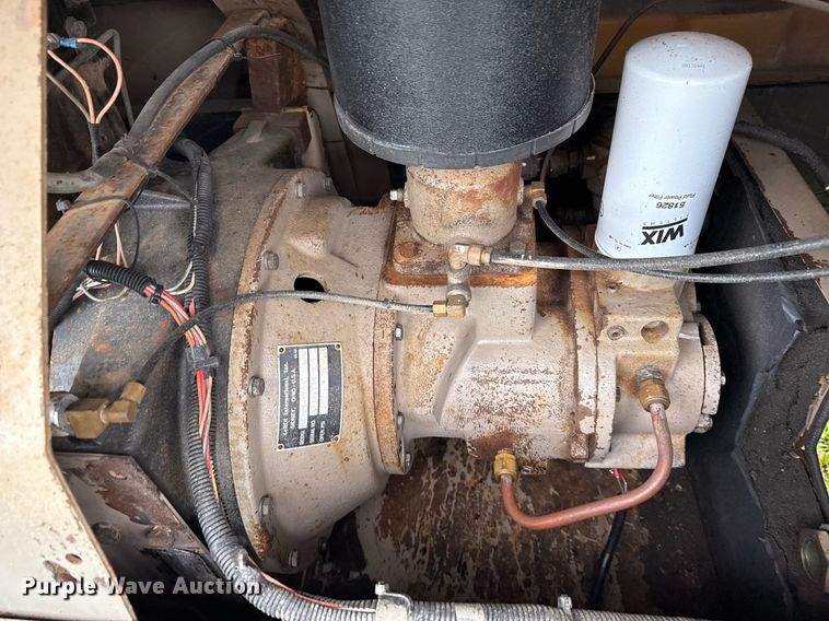 image for item DM5742 1993 LeRoi International air compressor