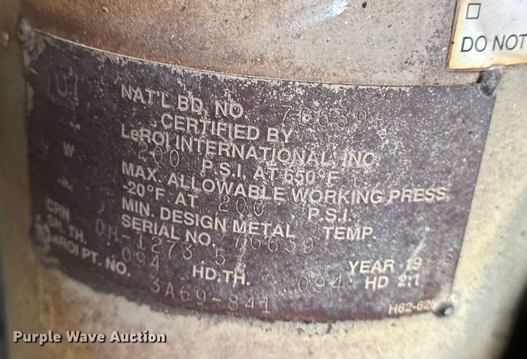 image for item DM5742 1993 LeRoi International air compressor