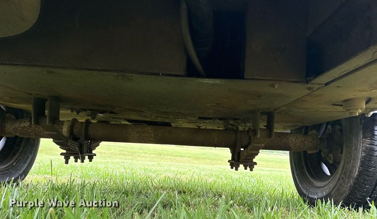 image for item DM5742 1993 LeRoi International air compressor