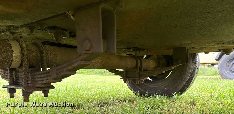 image for item DM5742 1993 LeRoi International air compressor