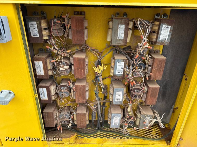 image for item DM5743 Boss light plant