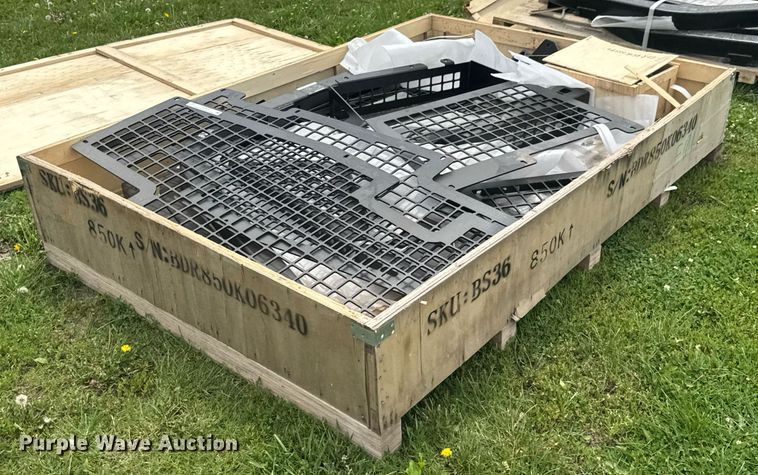 image for item DO0975 Bedrock Attachments BS36 dozer attachments