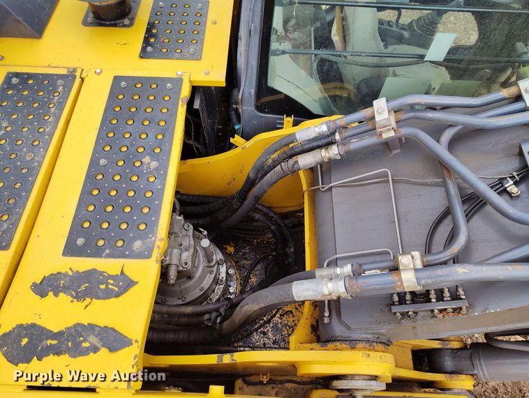 image for item DP4925 2013 John Deere 350G LC excavator