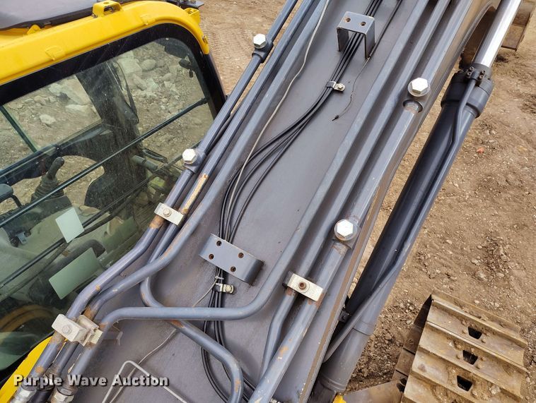 image for item DP4925 2013 John Deere 350G LC excavator