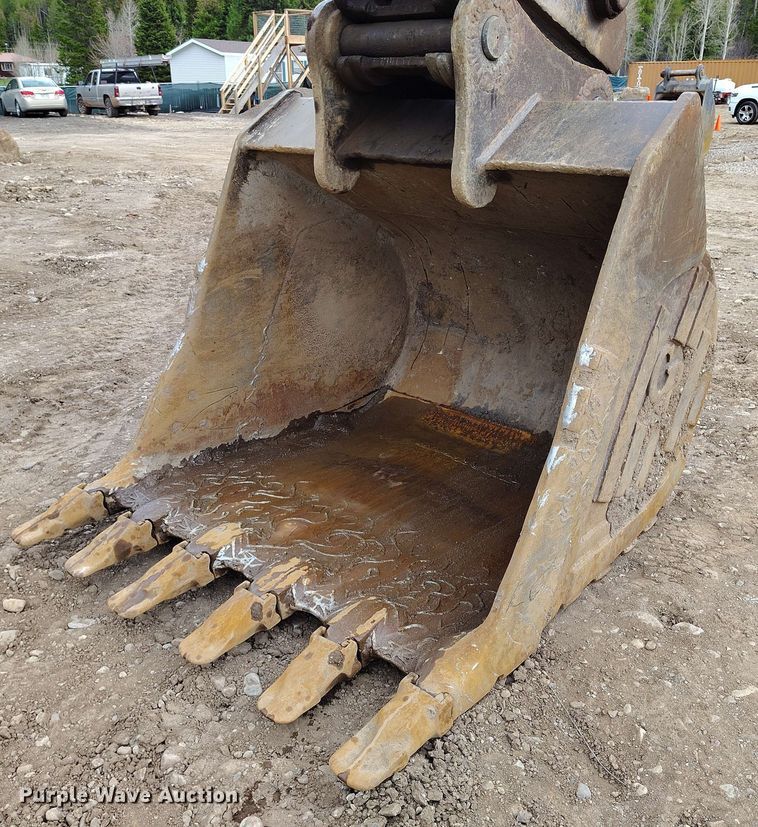 image for item DP4925 2013 John Deere 350G LC excavator