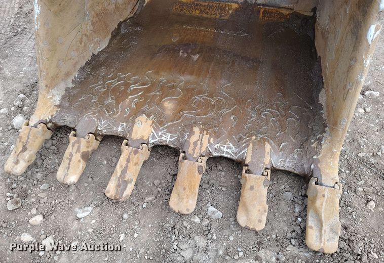 image for item DP4925 2013 John Deere 350G LC excavator