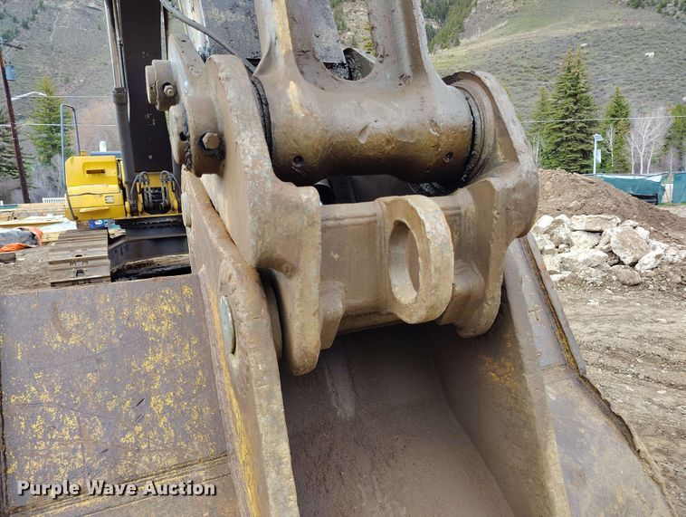 image for item DP4925 2013 John Deere 350G LC excavator