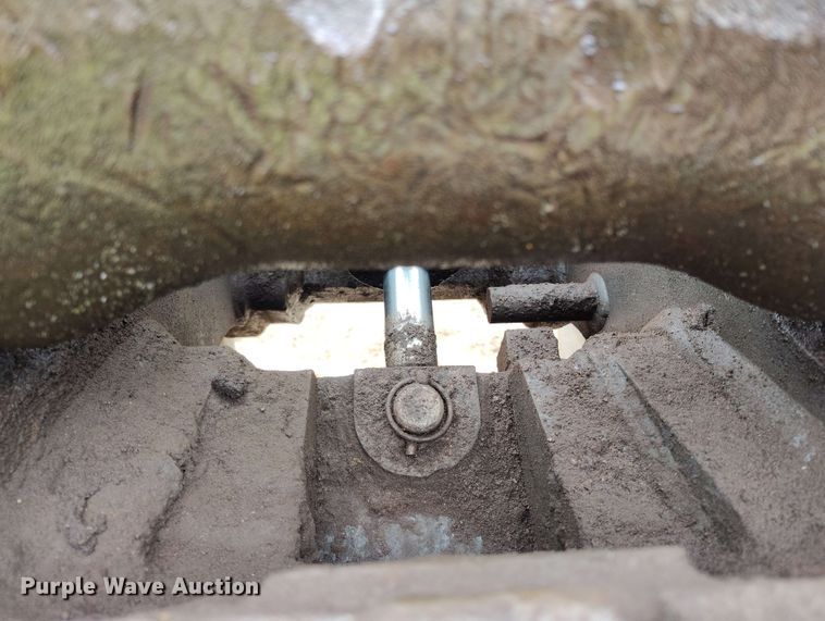 image for item DP4925 2013 John Deere 350G LC excavator