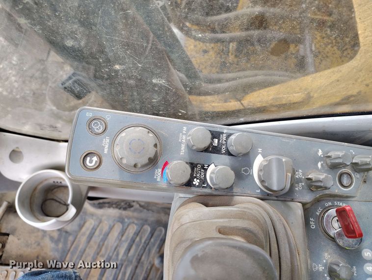 image for item DP4925 2013 John Deere 350G LC excavator