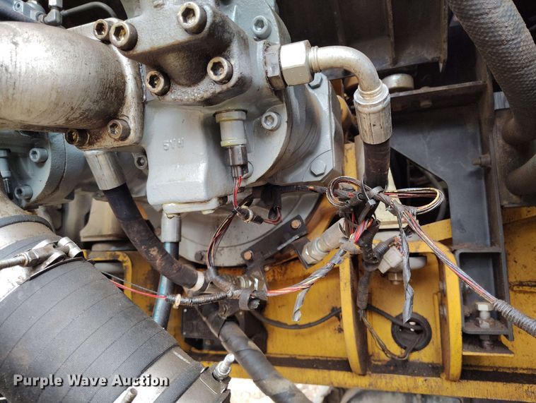 image for item DP4925 2013 John Deere 350G LC excavator