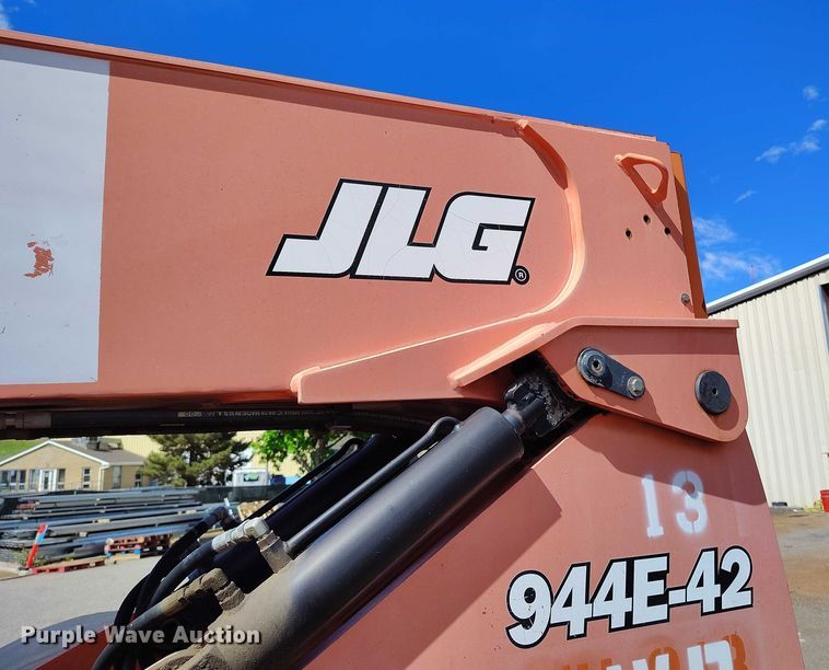 image for item DP4948 2005 Lull 944E-42 telehandler