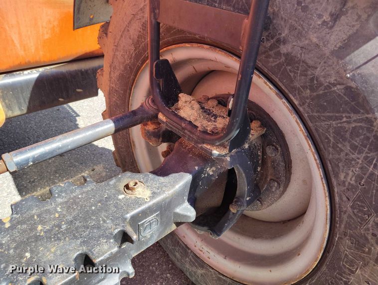 image for item DP4948 2005 Lull 944E-42 telehandler