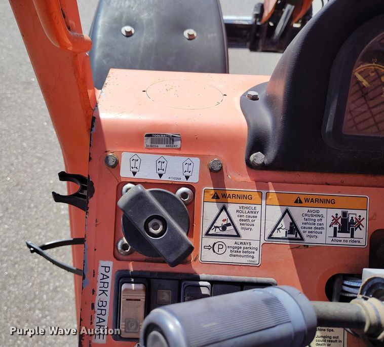 image for item DP4948 2005 Lull 944E-42 telehandler