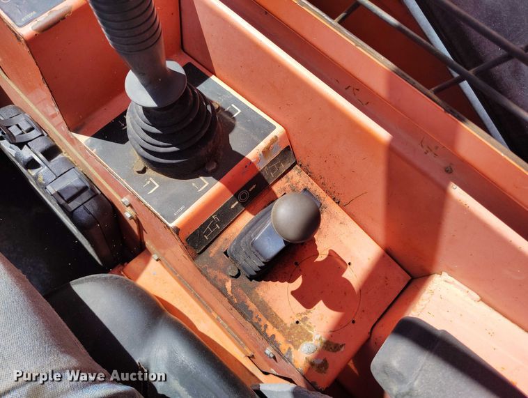 image for item DP4948 2005 Lull 944E-42 telehandler