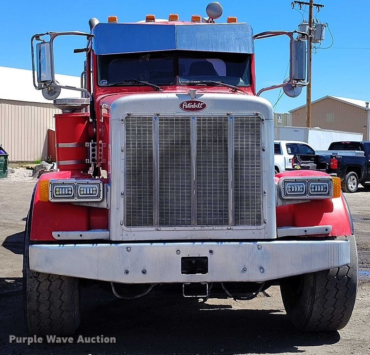 image for item DP4949 2007 Peterbilt 357 ready mix truck