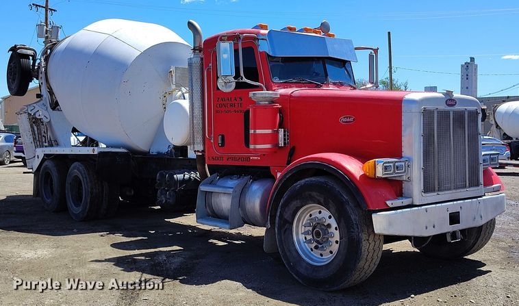 image for item DP4949 2007 Peterbilt 357 ready mix truck