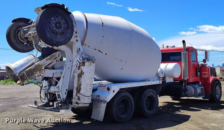 image for item DP4949 2007 Peterbilt 357 ready mix truck