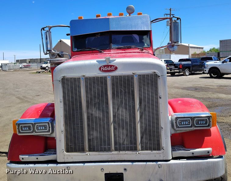 image for item DP4949 2007 Peterbilt 357 ready mix truck