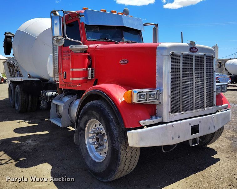 image for item DP4949 2007 Peterbilt 357 ready mix truck