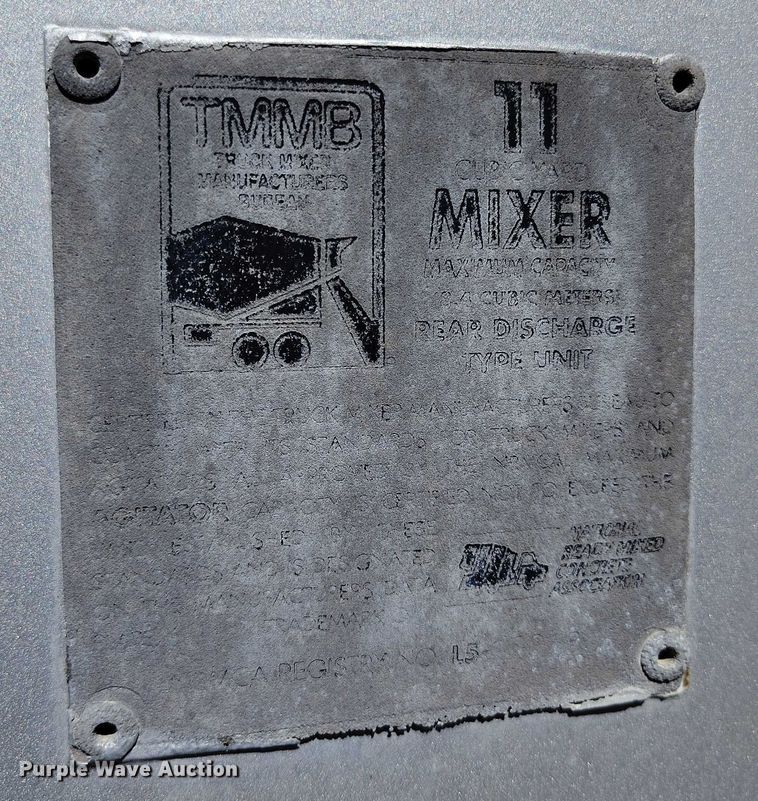 image for item DP4949 2007 Peterbilt 357 ready mix truck