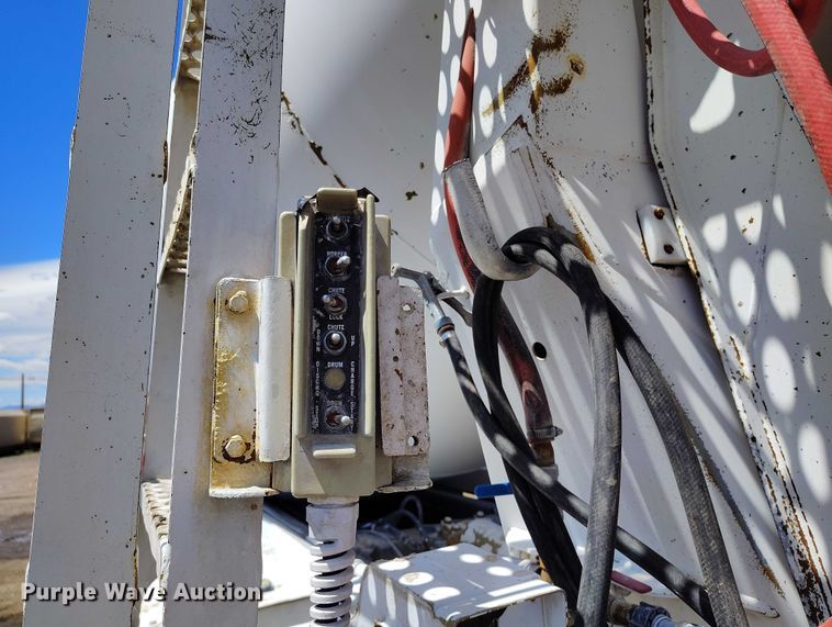 image for item DP4949 2007 Peterbilt 357 ready mix truck