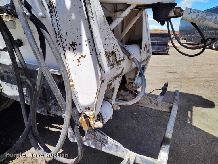 image for item DP4949 2007 Peterbilt 357 ready mix truck