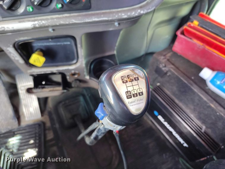 image for item DP4949 2007 Peterbilt 357 ready mix truck