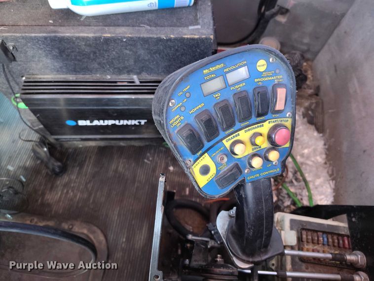 image for item DP4949 2007 Peterbilt 357 ready mix truck