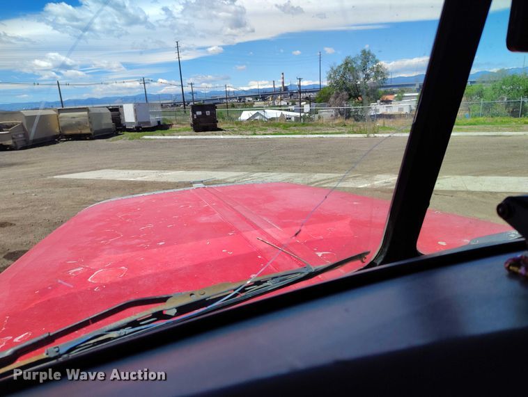 image for item DP4949 2007 Peterbilt 357 ready mix truck