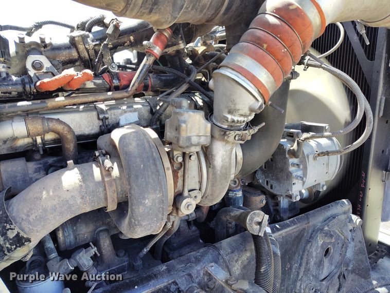 image for item DP4949 2007 Peterbilt 357 ready mix truck