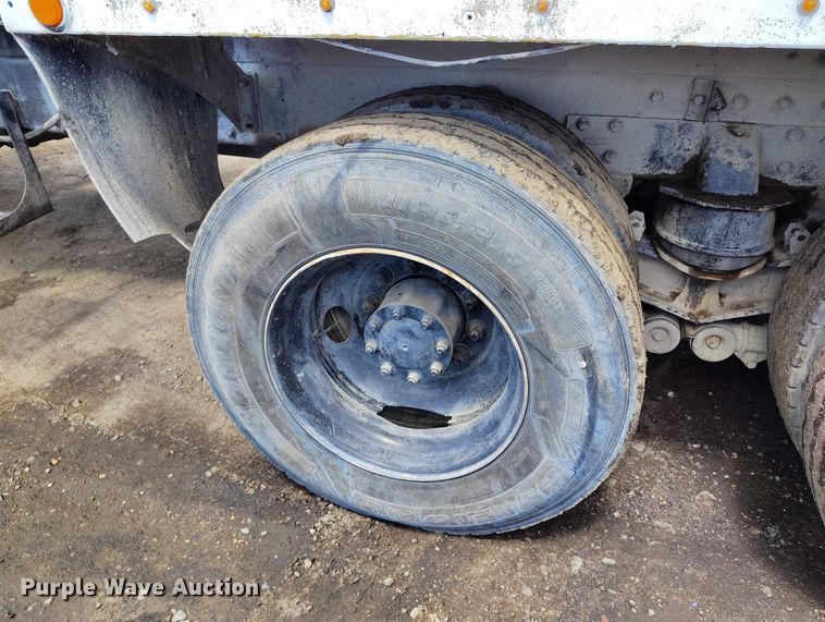 image for item DP4949 2007 Peterbilt 357 ready mix truck