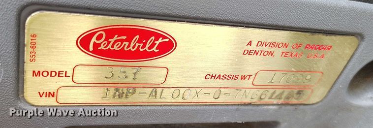 image for item DP4949 2007 Peterbilt 357 ready mix truck