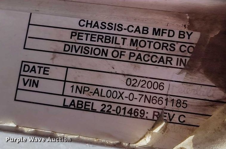 image for item DP4949 2007 Peterbilt 357 ready mix truck