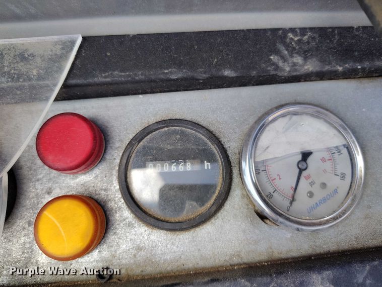 image for item DP4951 2015 Sullivan D90PKU air compressor