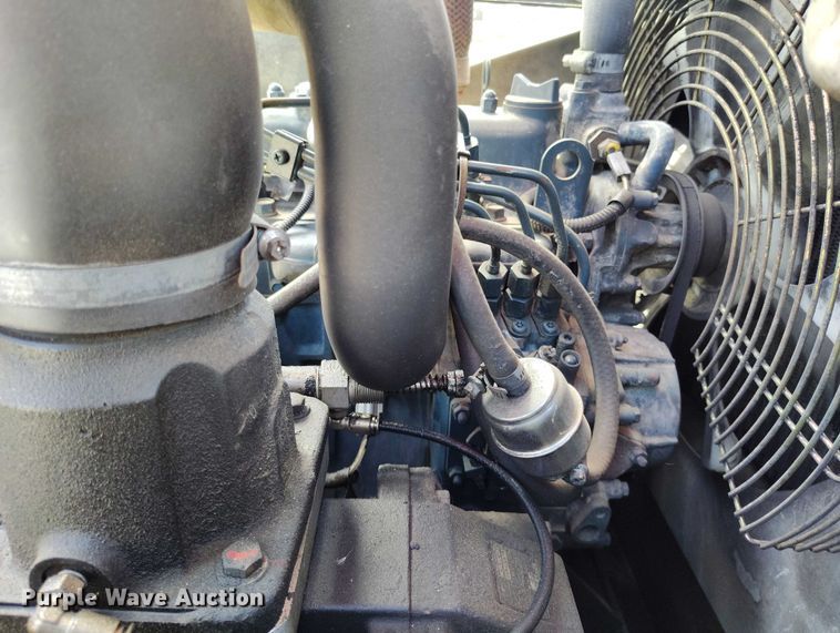 image for item DP4951 2015 Sullivan D90PKU air compressor