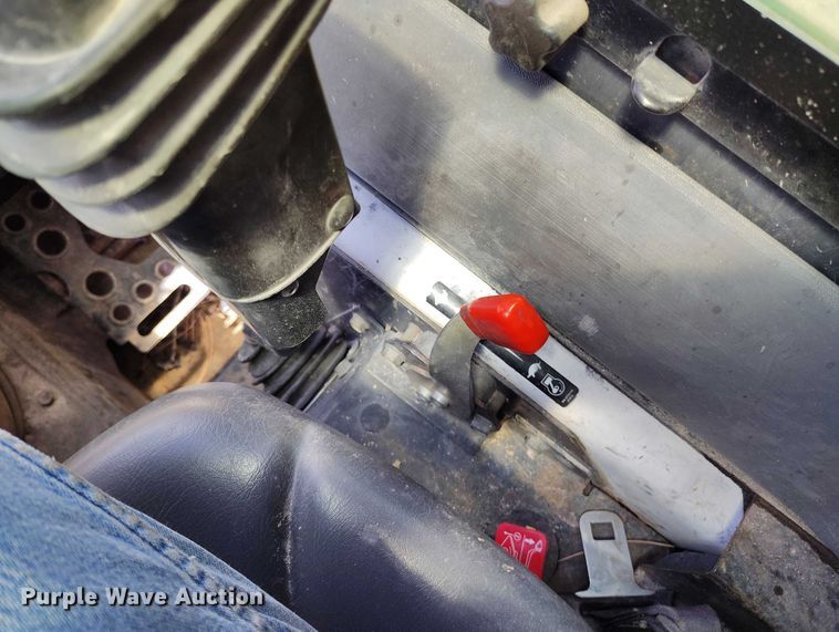 image for item DP4952 2008 Bobcat S205 skid steer loader