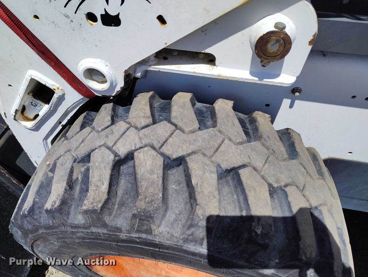 image for item DP4952 2008 Bobcat S205 skid steer loader