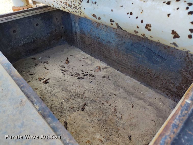 image for item DP4953 2006 International 7400 water truck