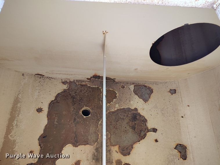 image for item DP4953 2006 International 7400 water truck