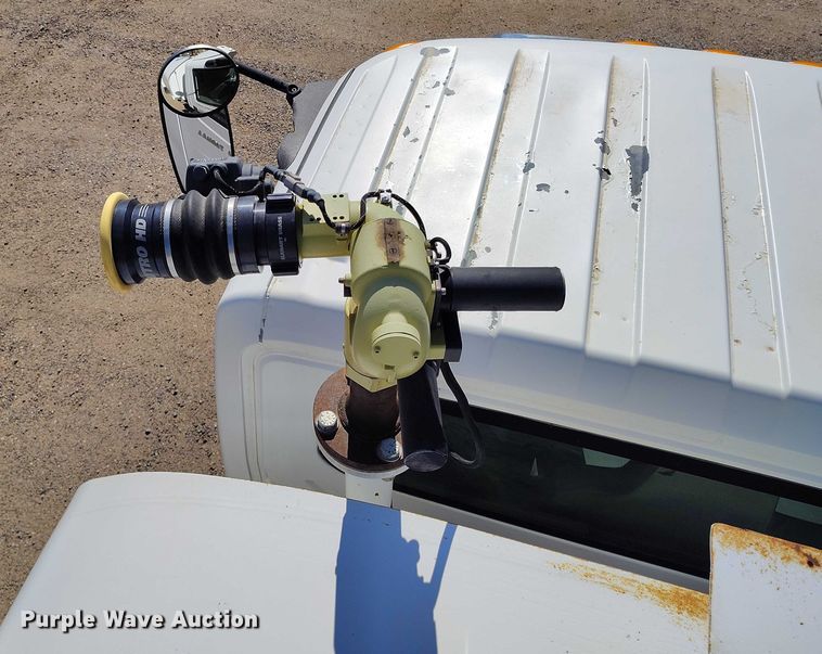 image for item DP4953 2006 International 7400 water truck