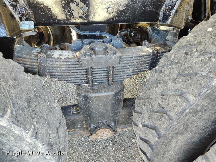 image for item DP4953 2006 International 7400 water truck