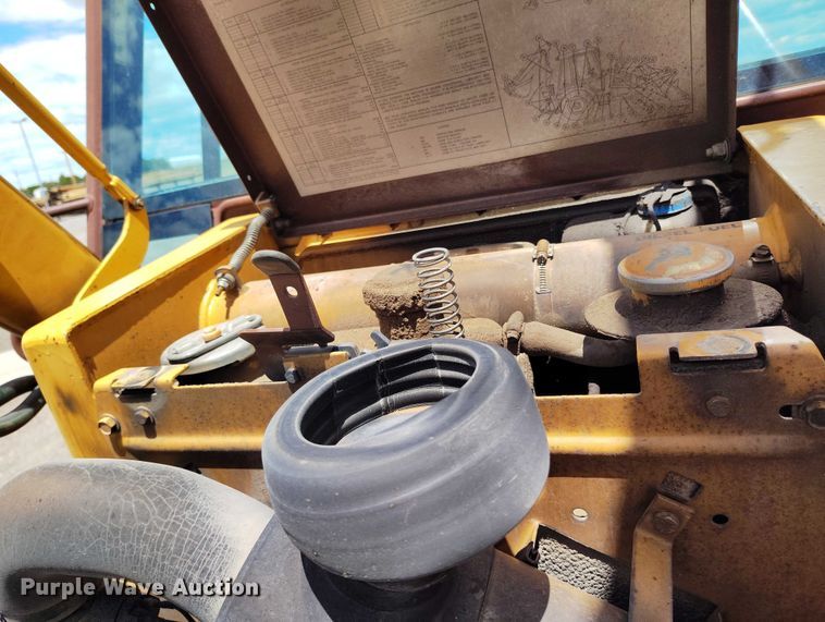 image for item DP4954 1994 Case 580 Super K backhoe