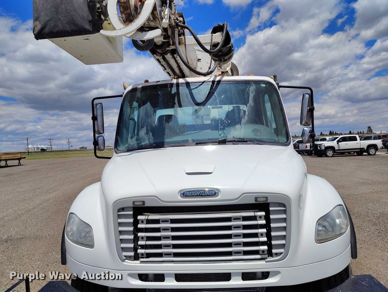 image for item DP4955 2015 Freightliner Business Class M2 digger derrick truck