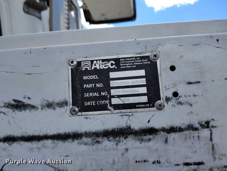 image for item DP4955 2015 Freightliner Business Class M2 digger derrick truck