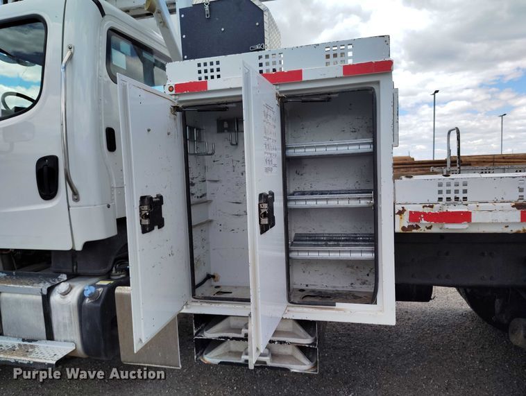 image for item DP4955 2015 Freightliner Business Class M2 digger derrick truck